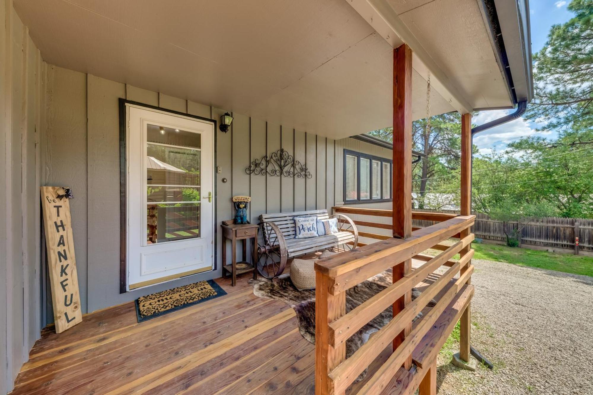 Ruidoso Home With Patio, Walk To Restaurants! المظهر الخارجي الصورة