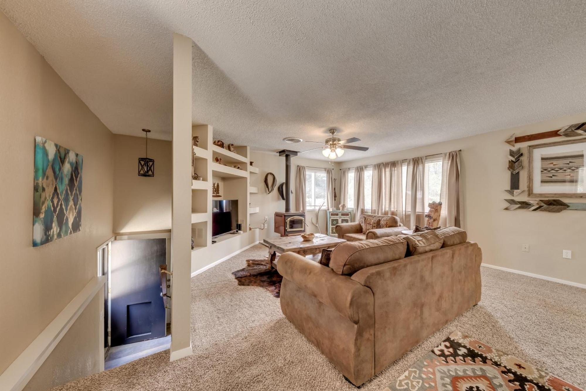 Ruidoso Home With Patio, Walk To Restaurants! المظهر الخارجي الصورة
