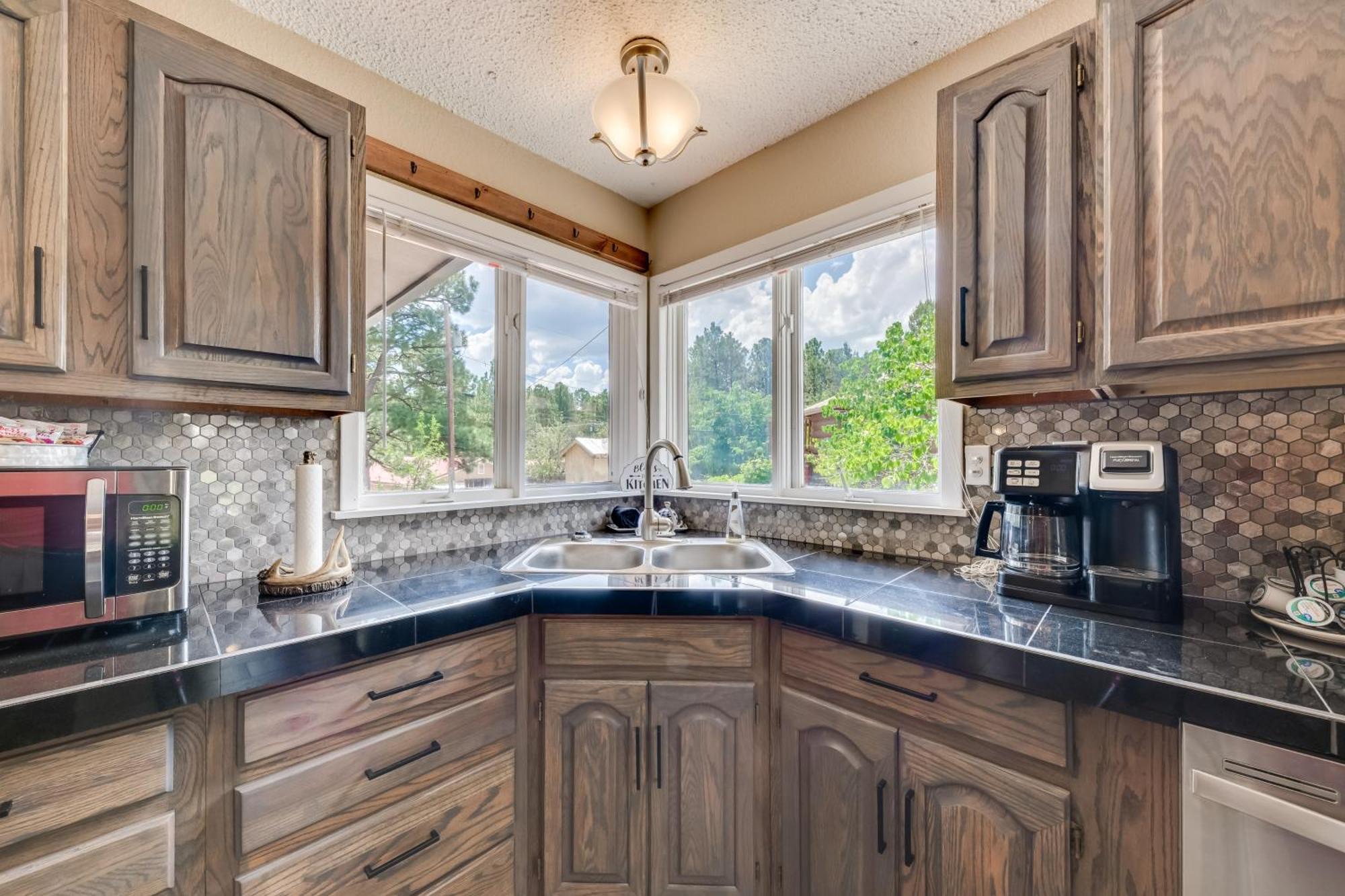 Ruidoso Home With Patio, Walk To Restaurants! المظهر الخارجي الصورة